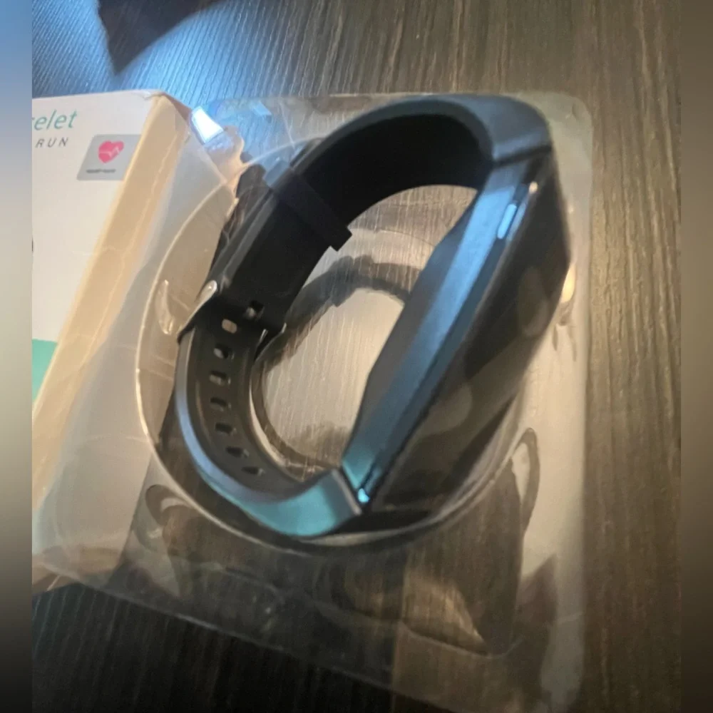 NWT Smart Bracelet Fitness Tracker - Black
